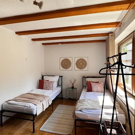 Fireside-apartment-8 Betten-kamin-terrace Landshut